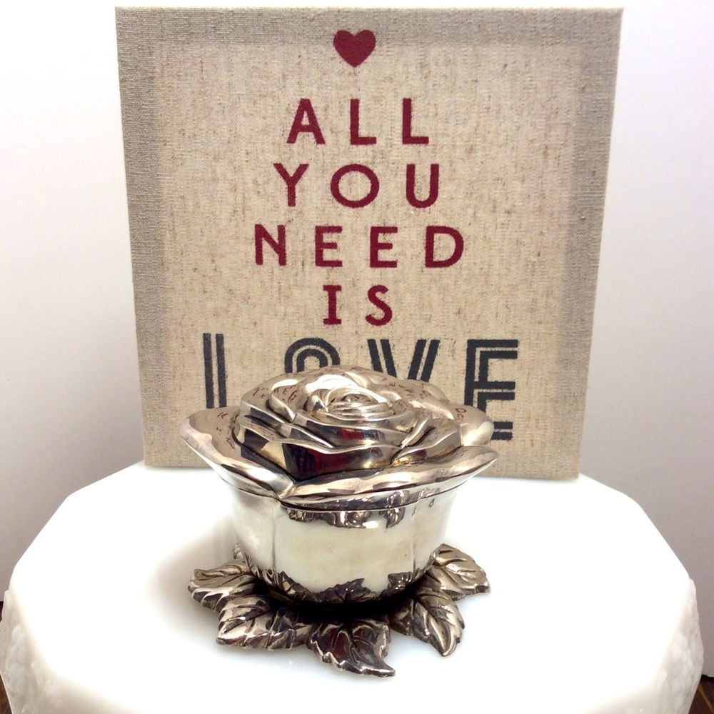 💝Vintage silver plated rose jewelry box💝